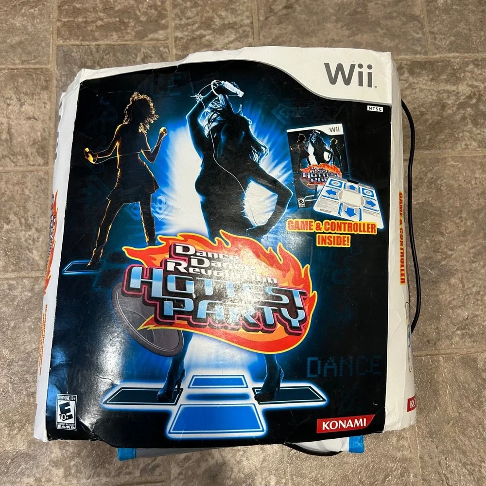 Konami Dance Dance Revolution Hottest Party Nintendo Wii Game Controller Mat
